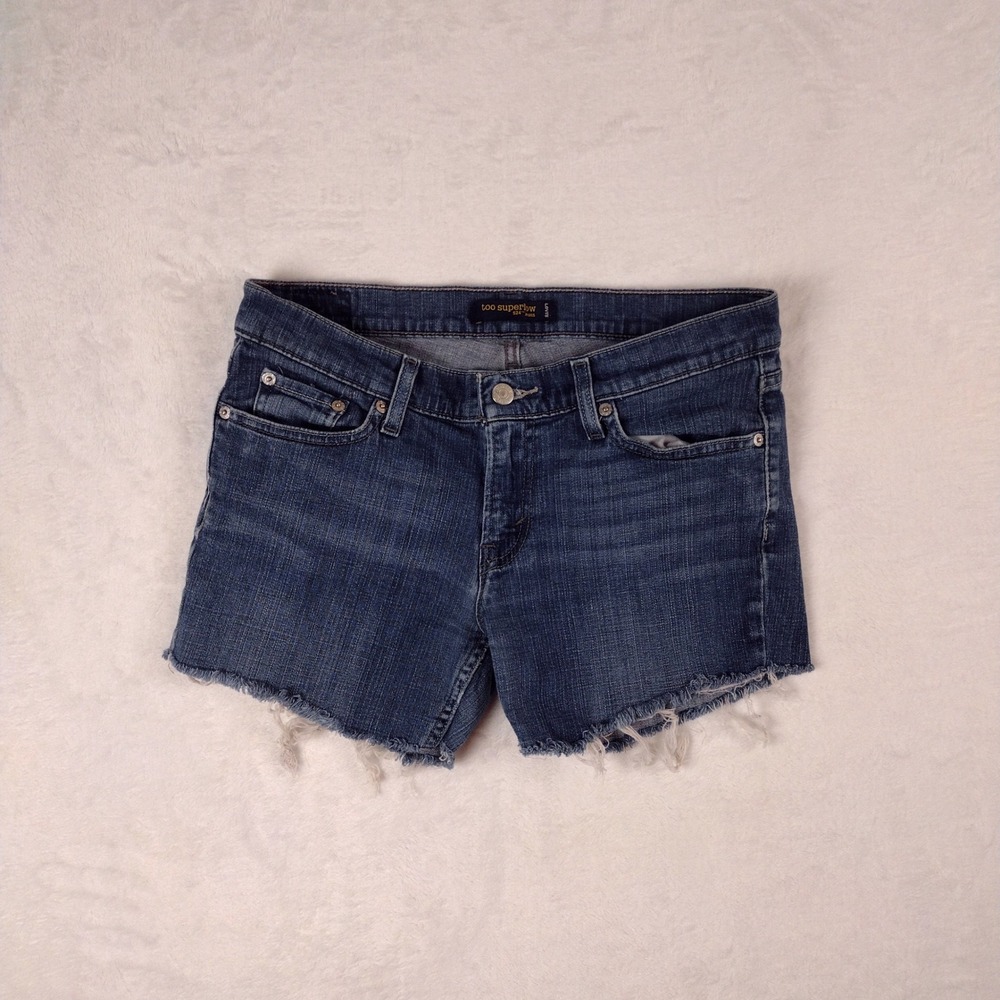 Levis 524 Too‎ Superlow Denim Shorts Medium Wash Cut Off Frayed Hem Size 11 S/C